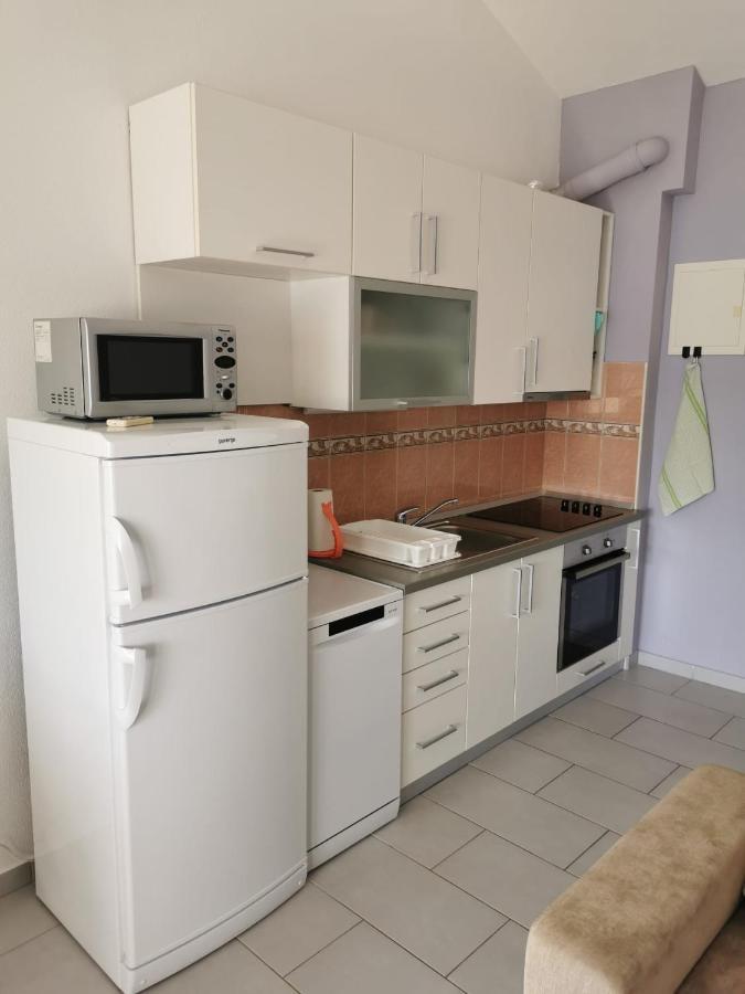 Apartman Sutalo Komarna Exterior foto