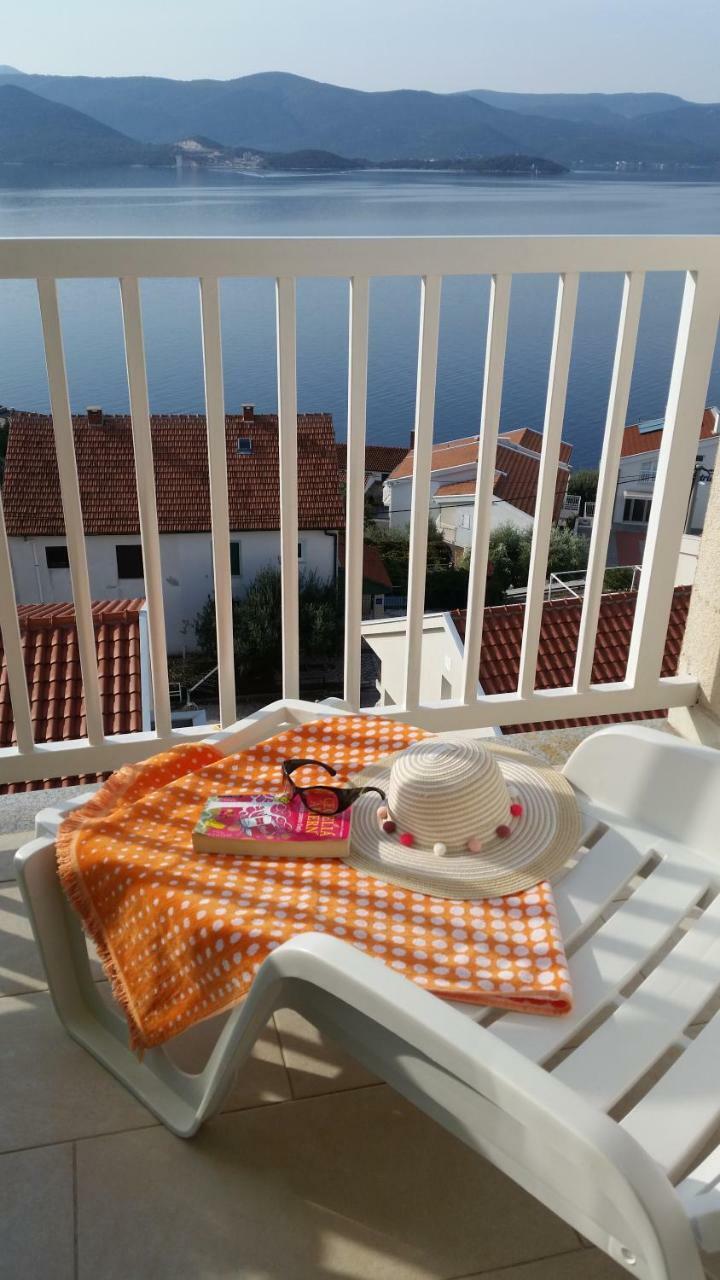 Apartman Sutalo Komarna Exterior foto